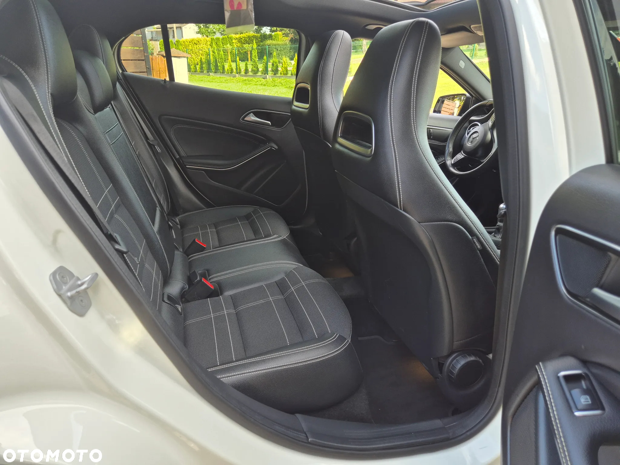Mercedes-Benz GLA 200 UrbanStyle Edition - 15