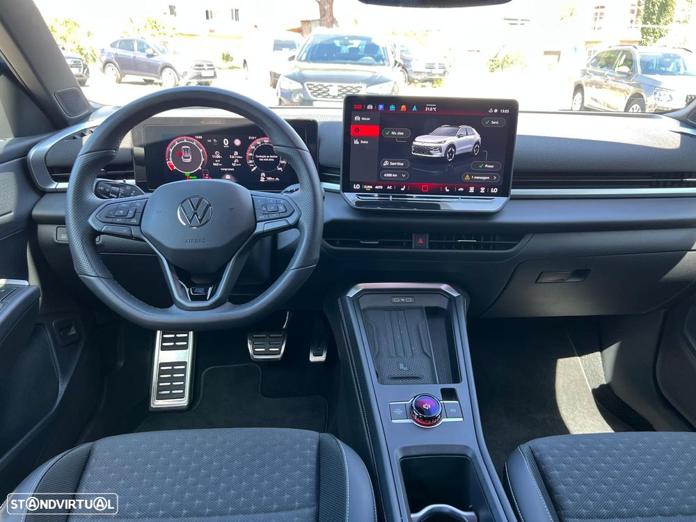VW T-Roc 1.5 eTSI R-Line DSG - 21