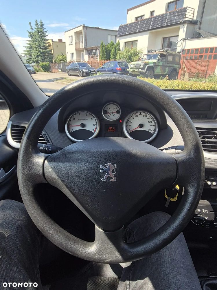 Peugeot 207 75 Urban Move - 21