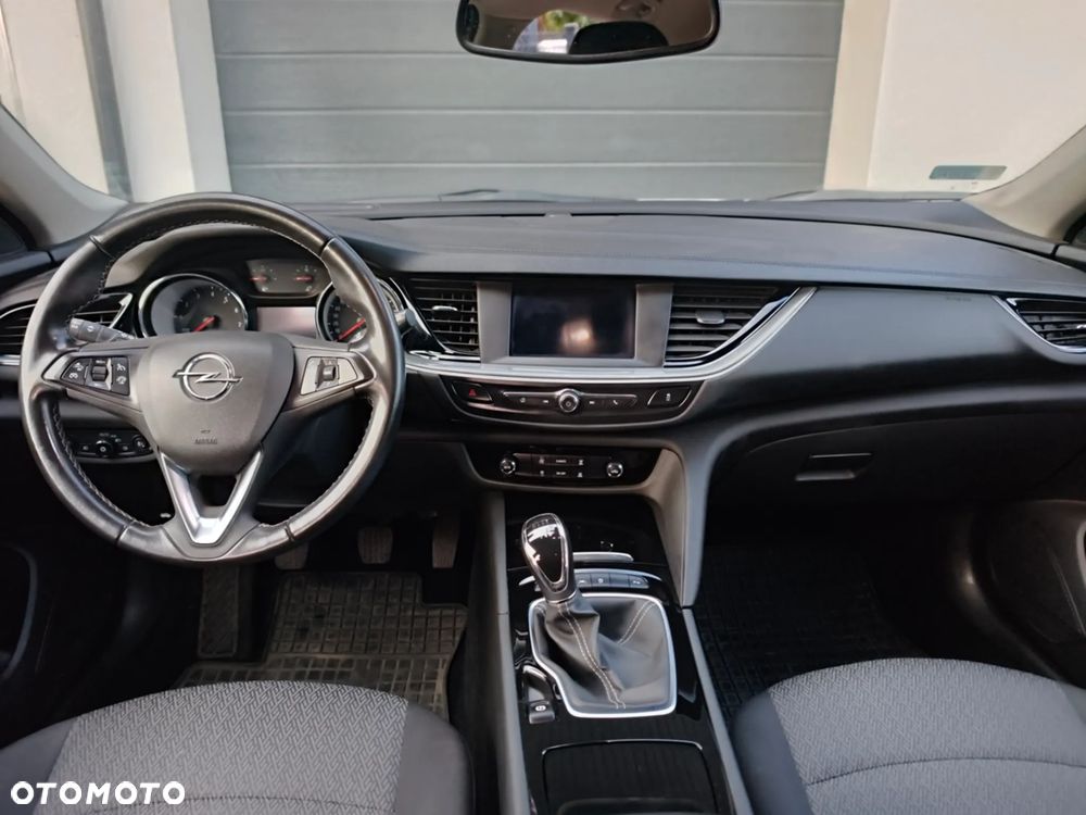 Opel Insignia 1.5 T Enjoy S&S Eco - 12