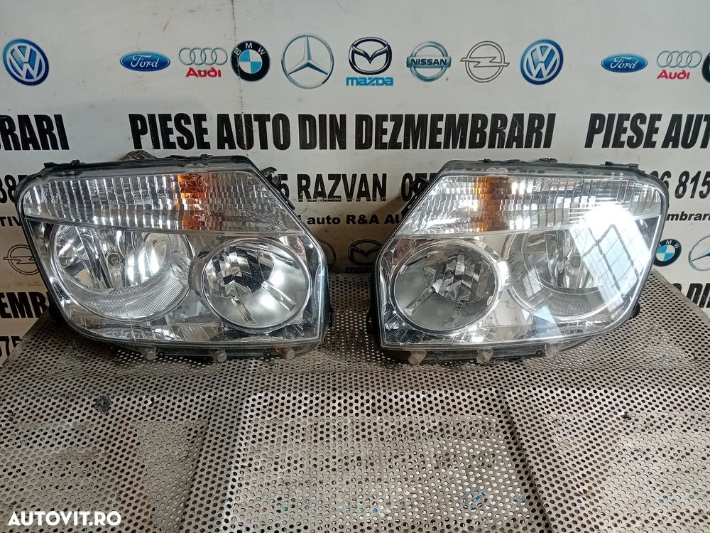 Faruri Far Stanga Dreapta Dacia Duster An 2010-2013 Anglia Originale - 1