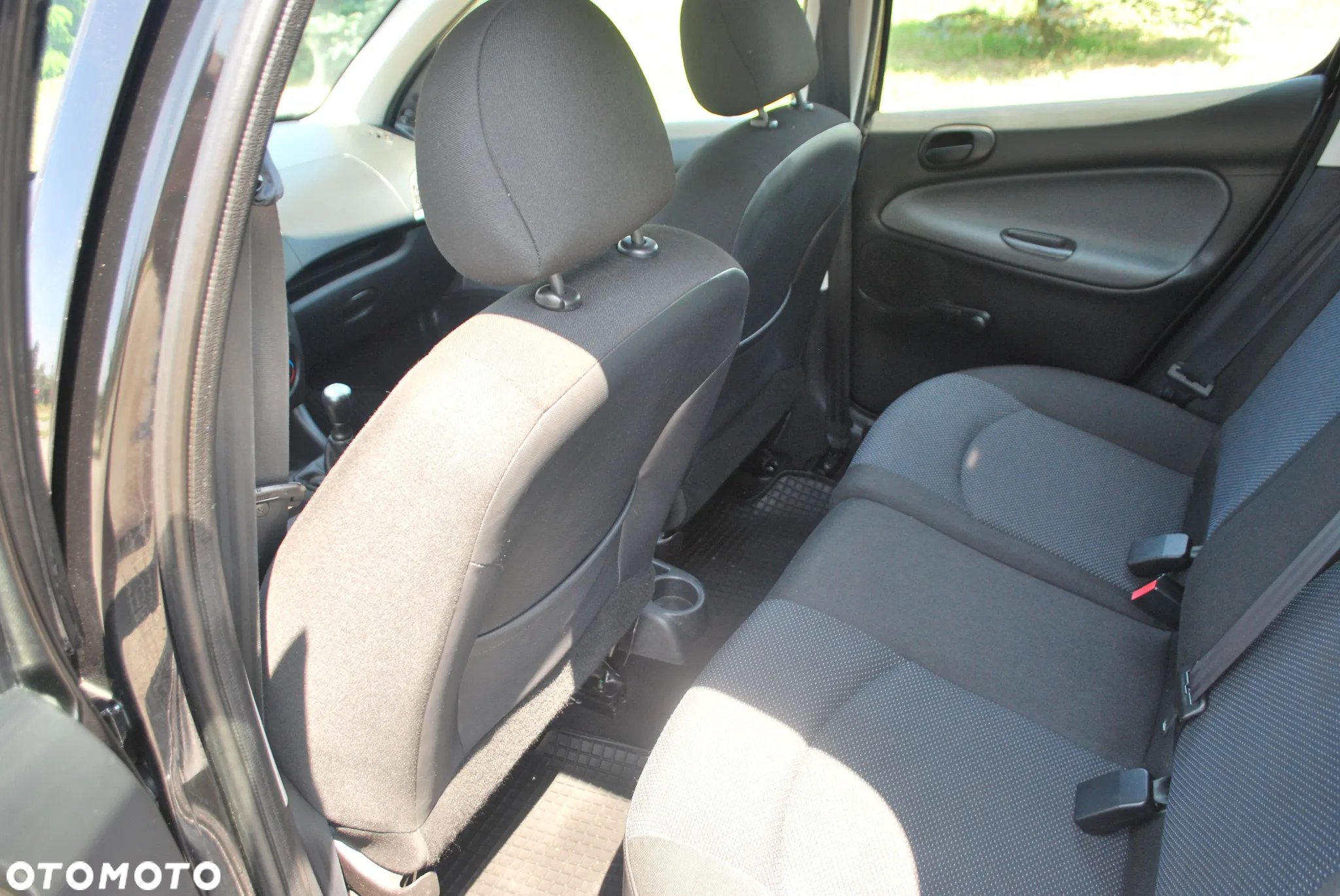 Peugeot 206 plus - 6