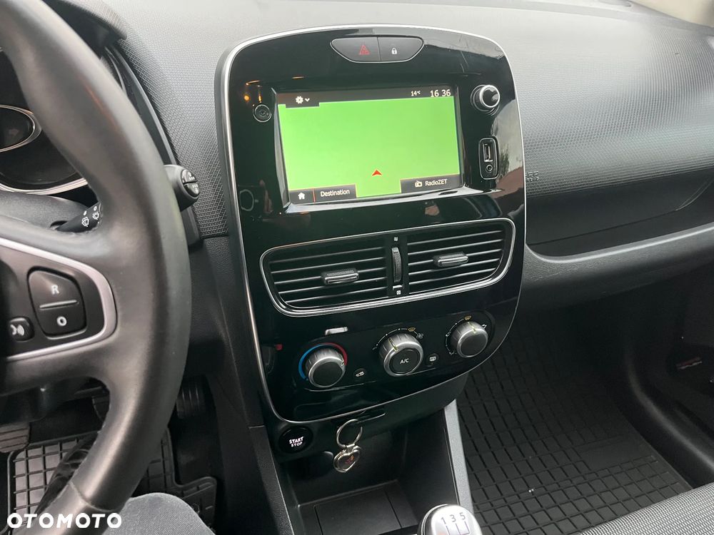 Renault Clio - 14