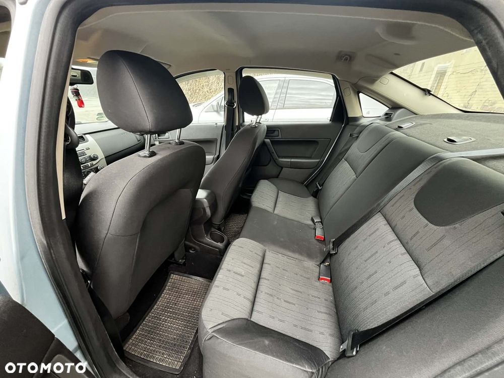 Ford Focus - 12