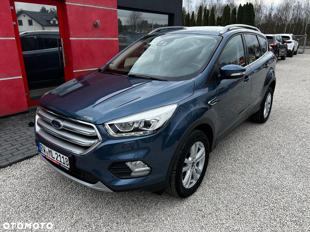 Ford Kuga 1.5 EcoBoost 2x4 Titanium - 3
