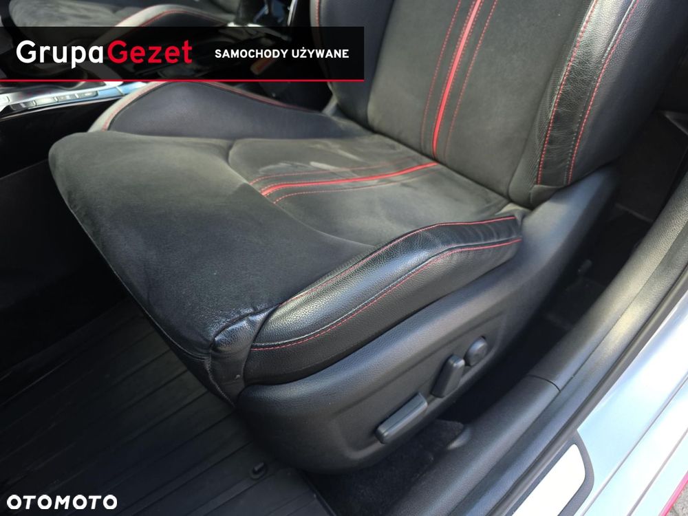Kia ProCeed 1.6 T-GDI GT DCT - 12