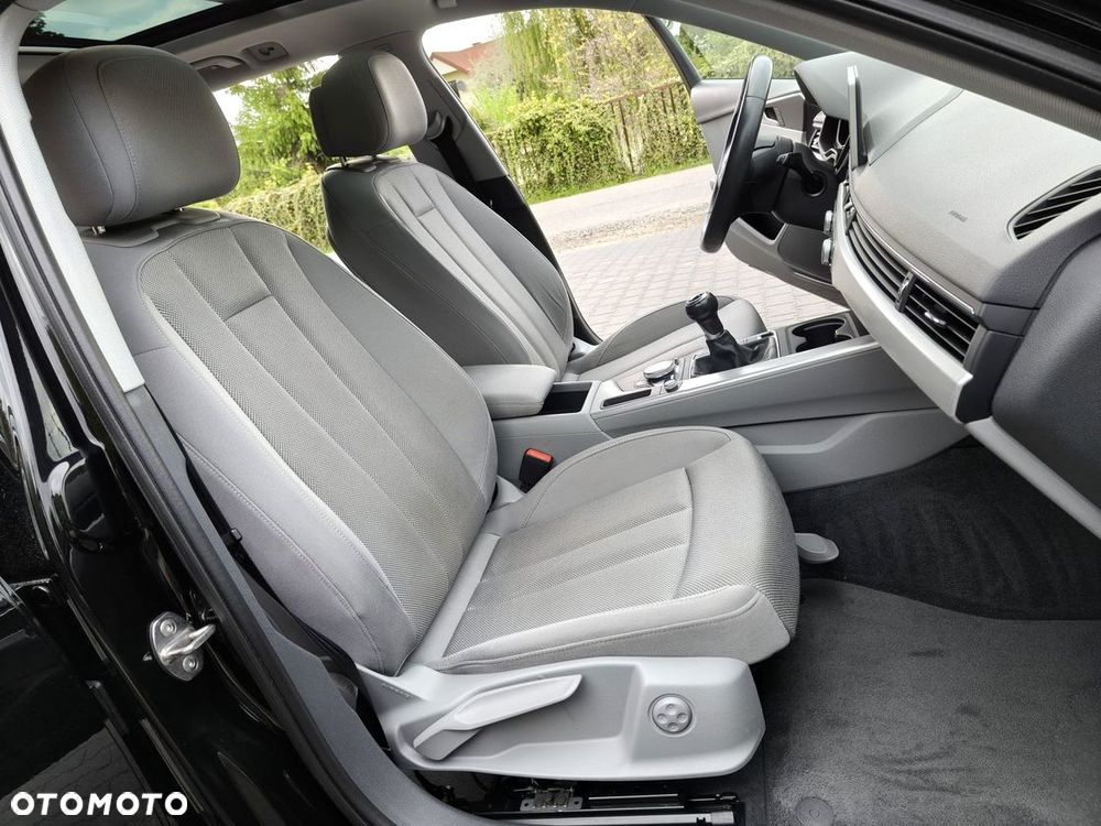 Audi A4 Avant 2.0 TDI DPF clean diesel Ambiente - 22
