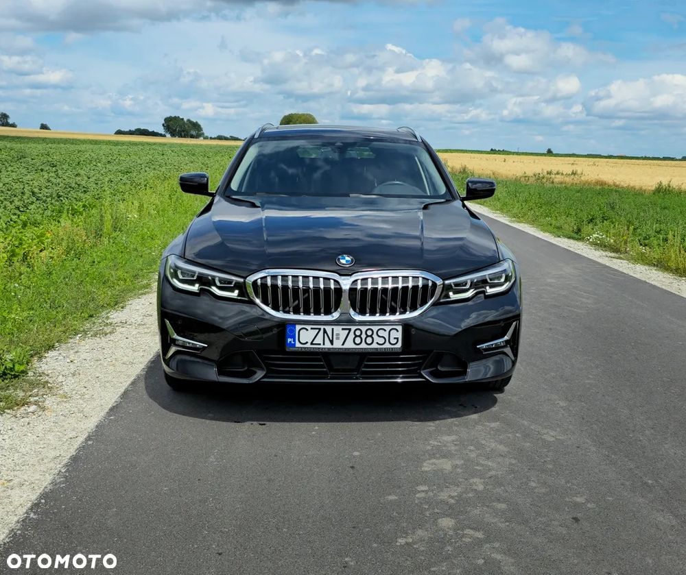 BMW Seria 3 320d xDrive M Sport sport - 3