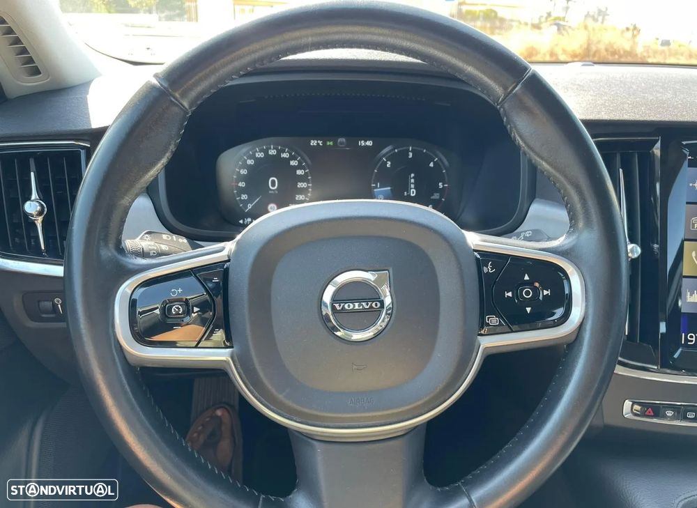 Volvo V90 2.0 D4 Momentum Geartronic - 13