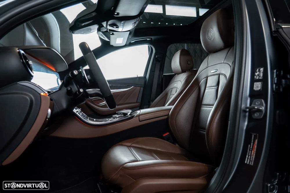 Mercedes-Benz E 63 AMG S 4Matic+ 9G-TRONIC - 33