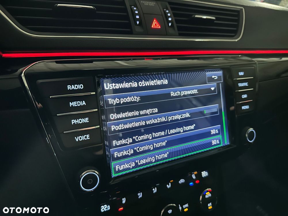 Skoda Superb 2.0 TDI 4x4 L&K DSG - 29