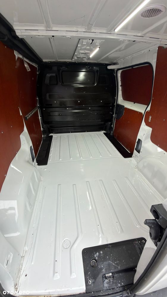 Opel Vivaro - 5