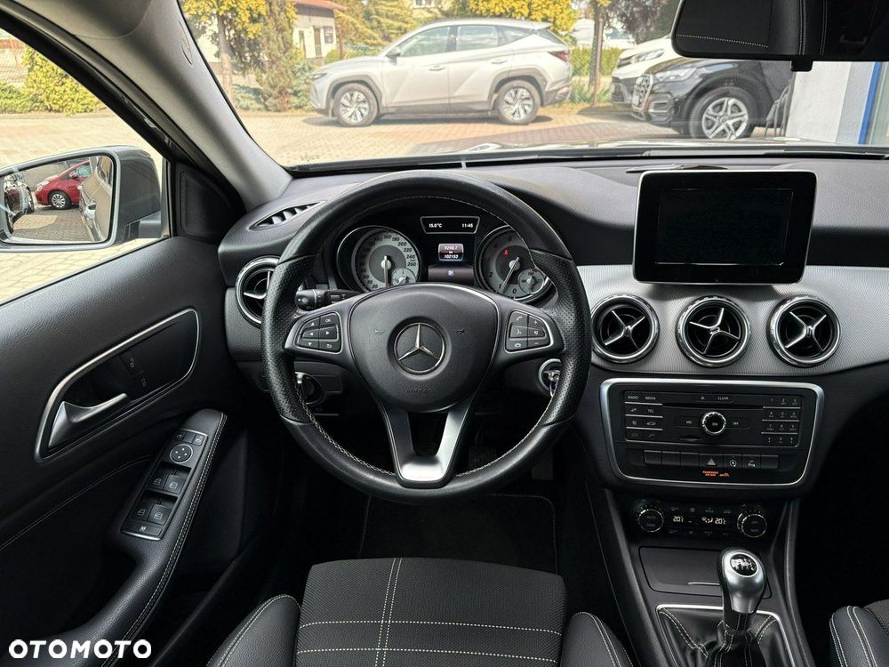 Mercedes-Benz GLA - 20