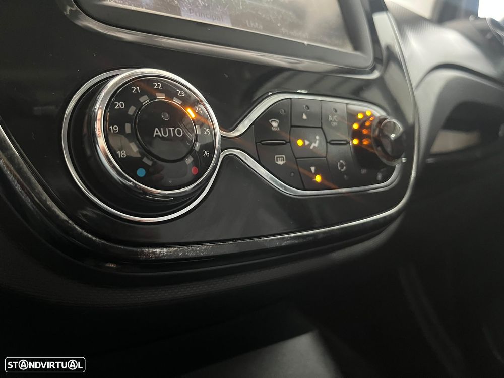 Renault Captur 1.5 dCi - 18