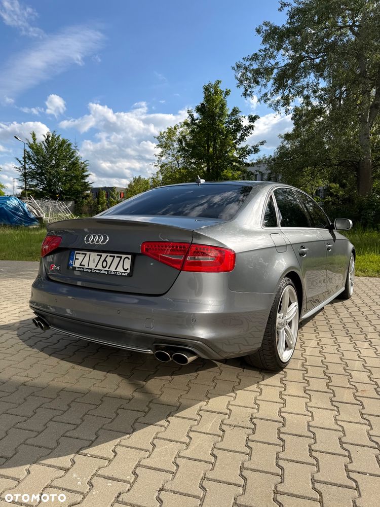 Audi S4 Limousine - 12