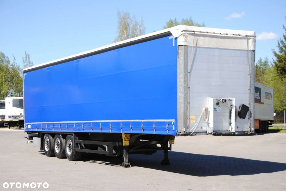 Schmitz Cargobull SCS kurtyna, podnoszona oś - 2