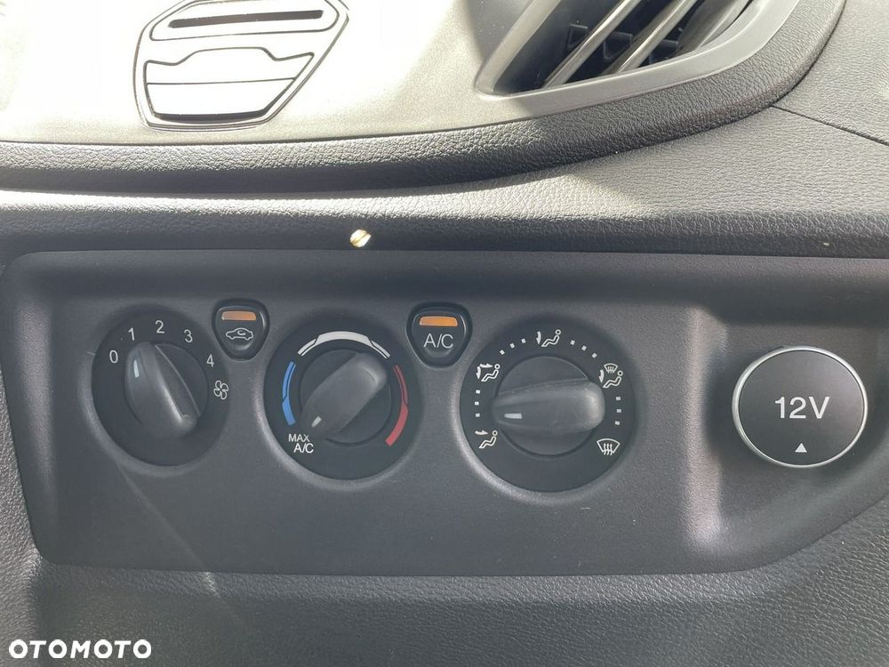 Ford Transit - 18