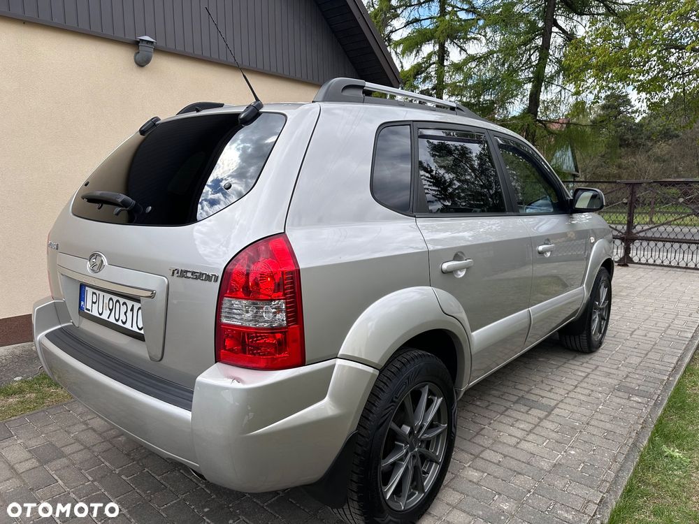 Hyundai Tucson 2.0 4WD GLS - 8