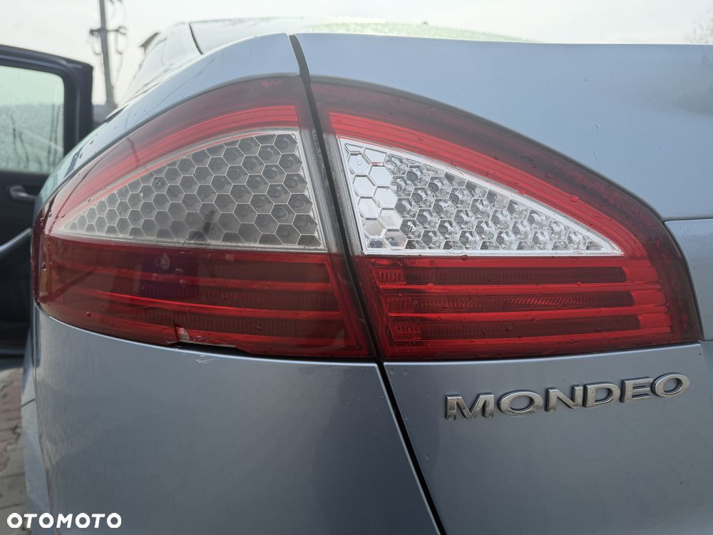 Ford Mondeo - 16