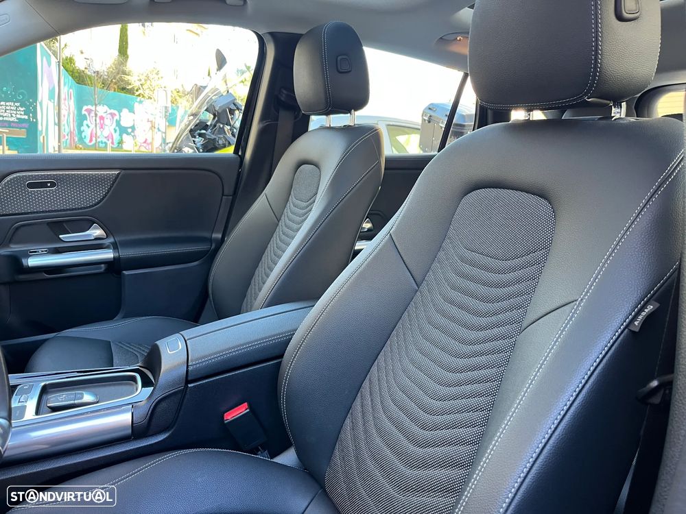 Mercedes-Benz GLA 200 AMG Line - 14