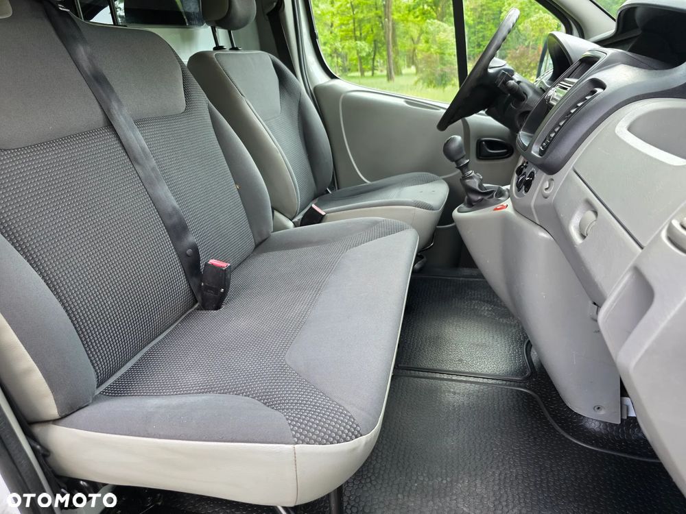 Opel Vivaro - 16