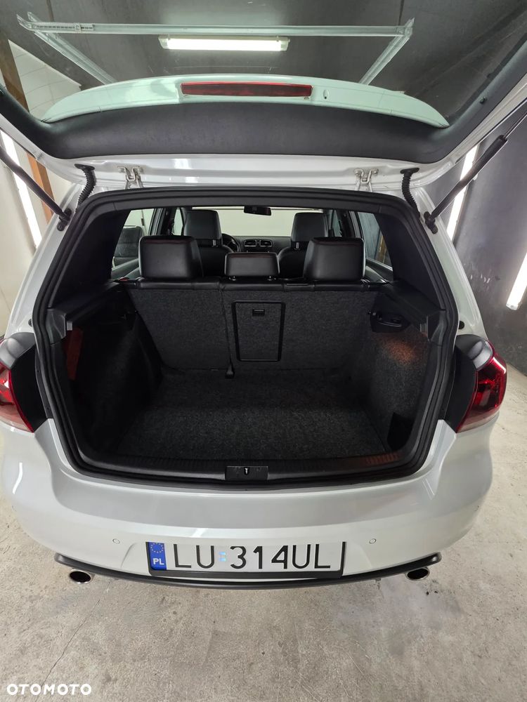 Volkswagen Golf 2.0 GTI adidas - 11