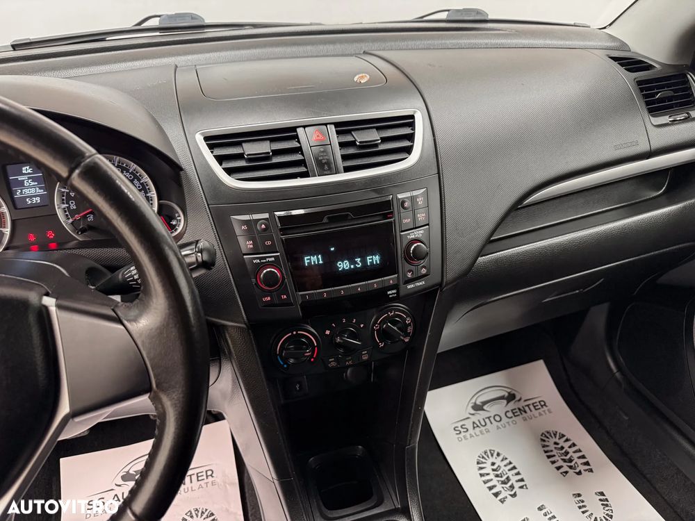 Suzuki Swift 1.2 GLX 4WD - 23