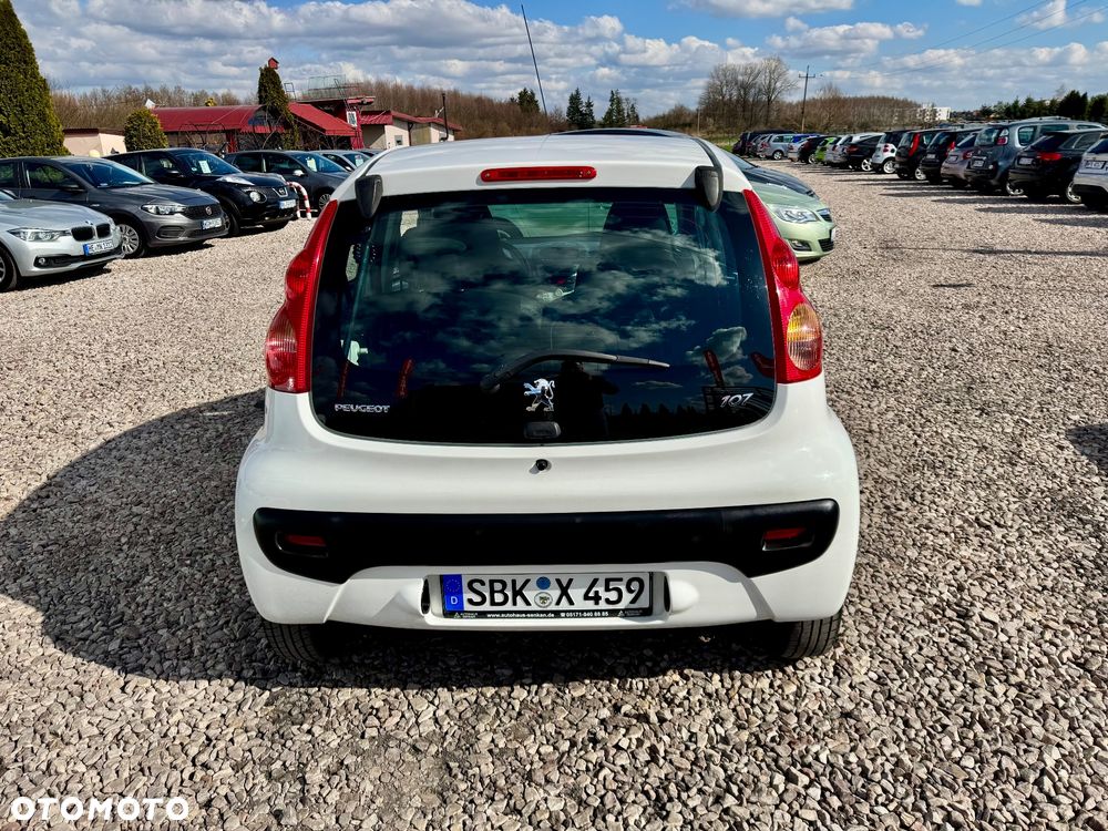 Peugeot 107 - 15