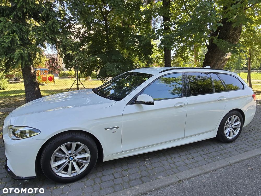 BMW Seria 5 528i xDrive Sport-Aut Modern Line - 15