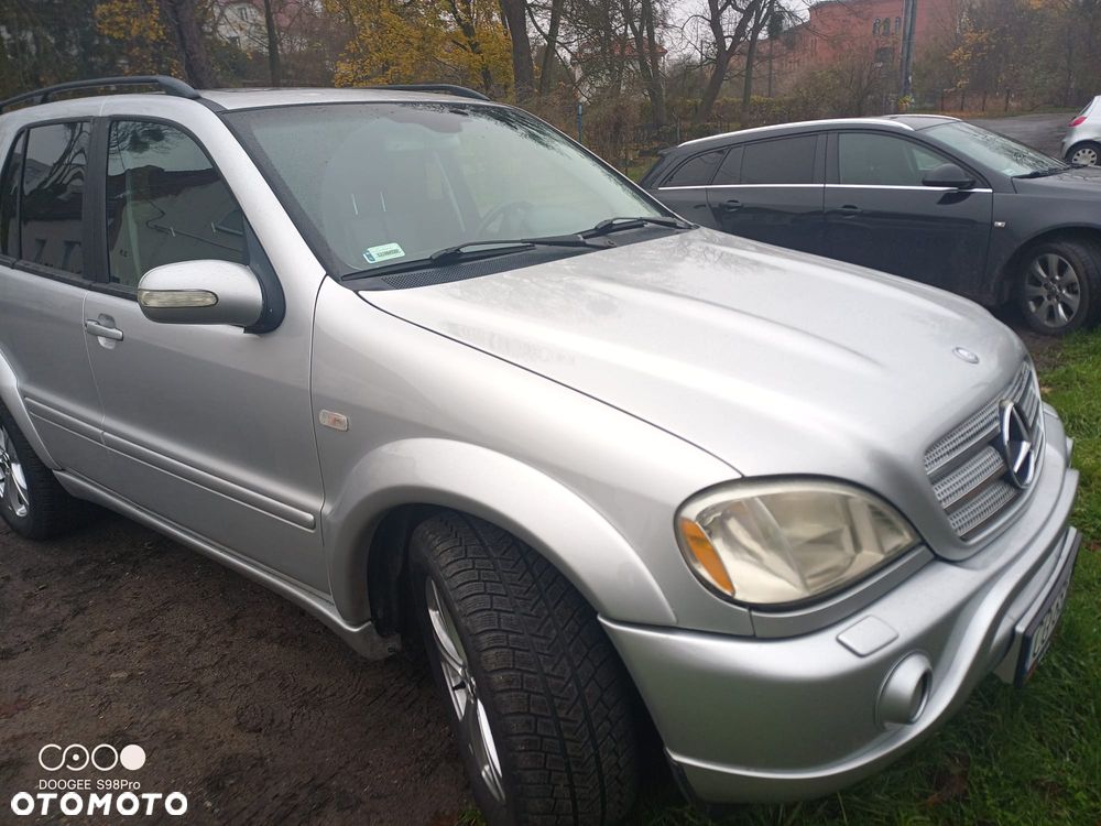 Mercedes-Benz ML 55 AMG - 2