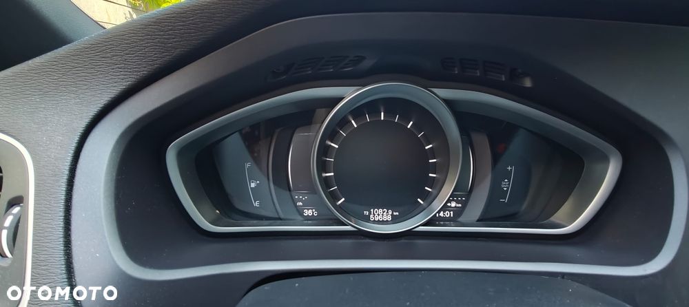 Volvo V40 T3 Drive-E R-Design Momentum - 11