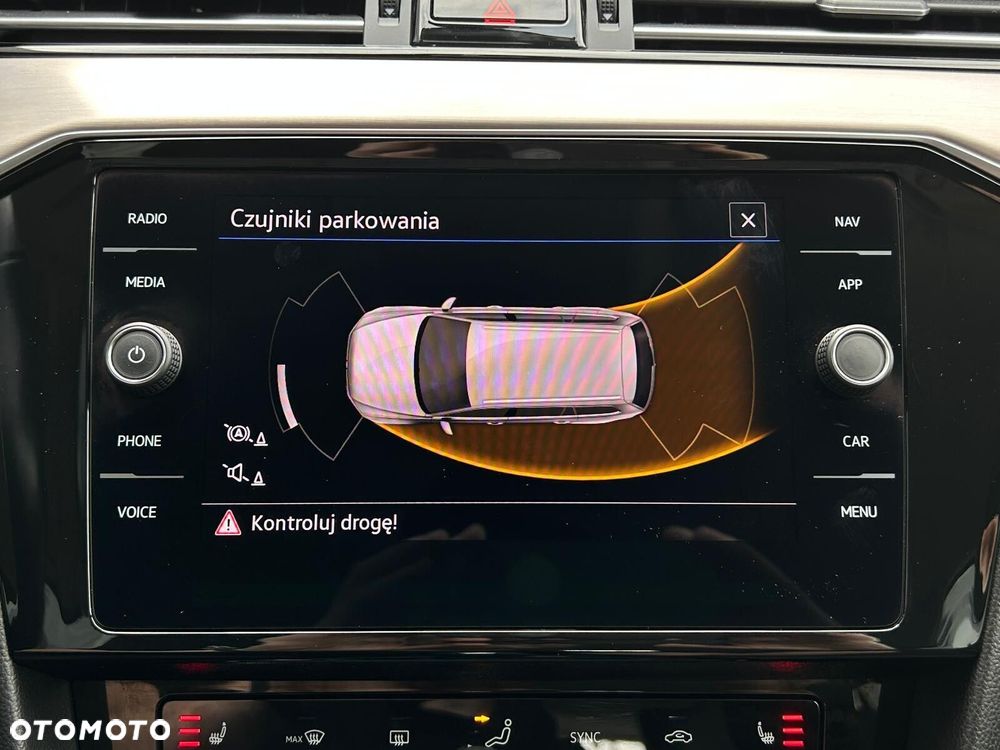 Volkswagen Passat Variant 2.0 TDI EVO Elegance DSG - 29