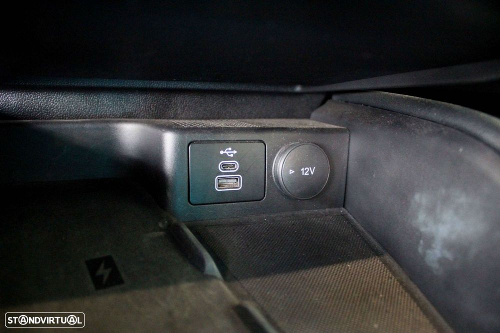 Ford Focus SW 1.0 EcoBoost MHEV ST-Line X Aut. - 38