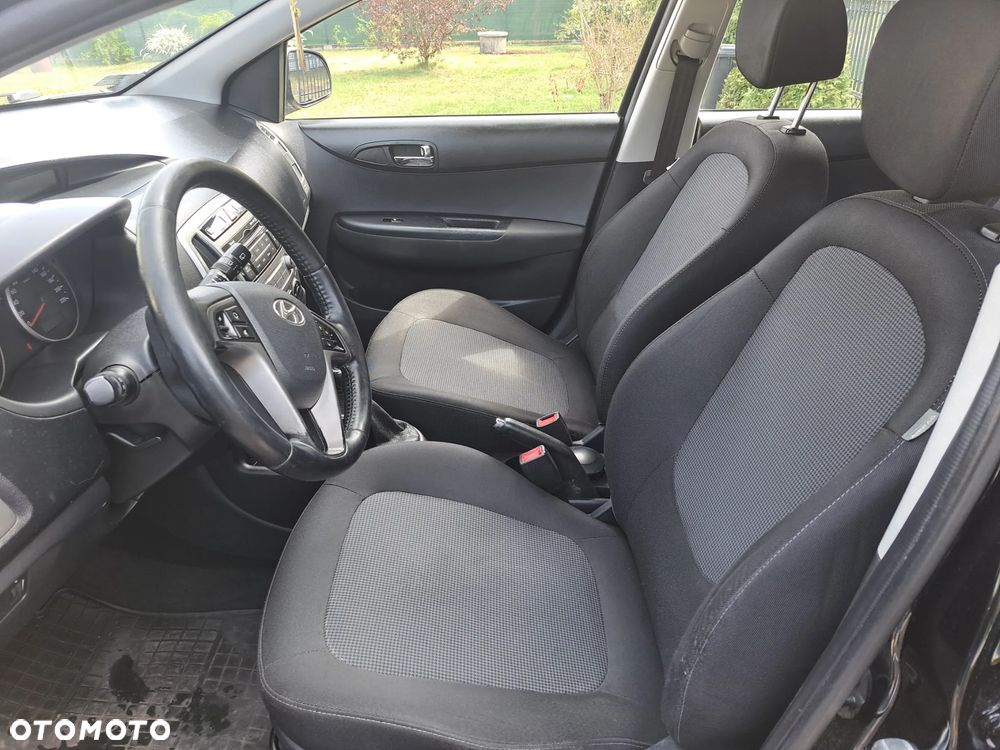 Hyundai i20 1.25 Wersja Jubileuszowa - 9