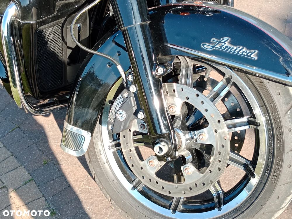 Harley-Davidson Electra - 12