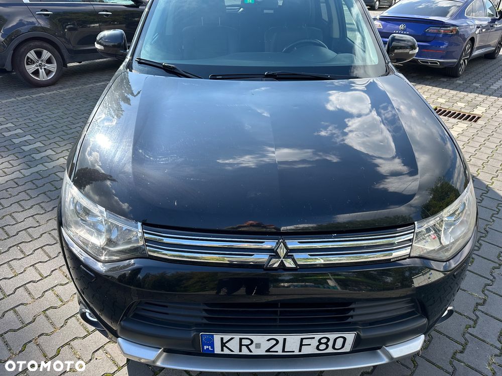 Mitsubishi Outlander Instyle NAVI - 13