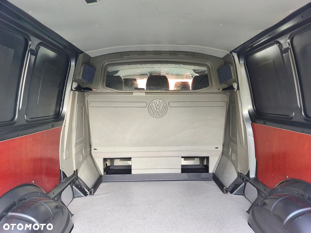 Volkswagen Transporter - 17
