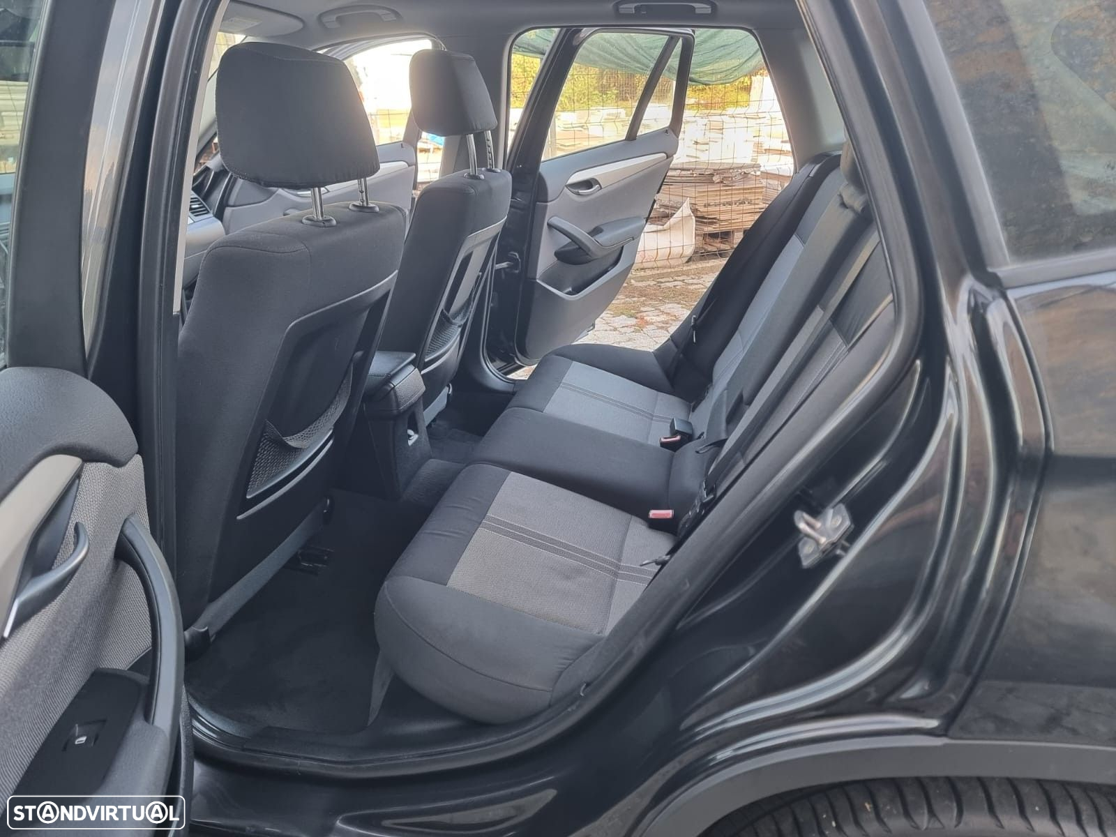 BMW X1 18 d sDrive - 14