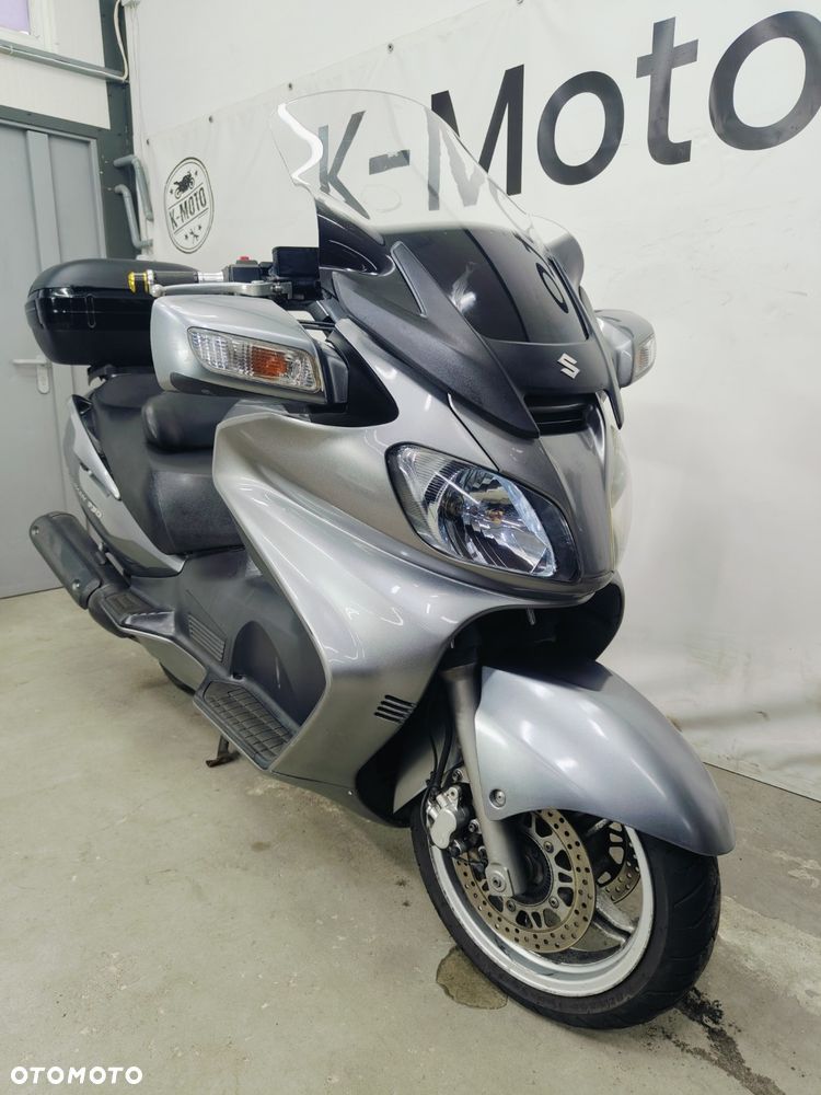 Suzuki Burgman - 3