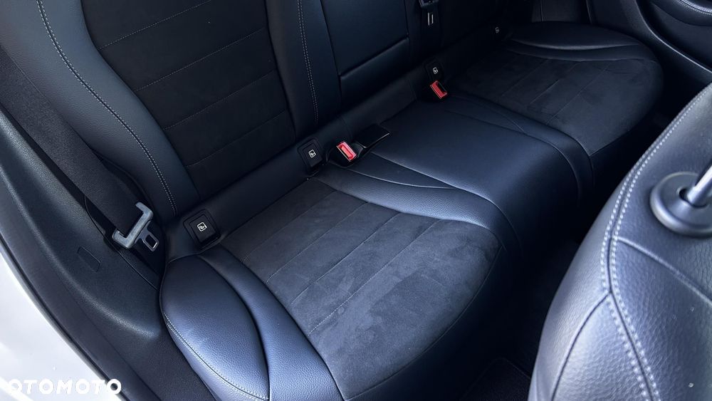 Mercedes-Benz GLC - 30