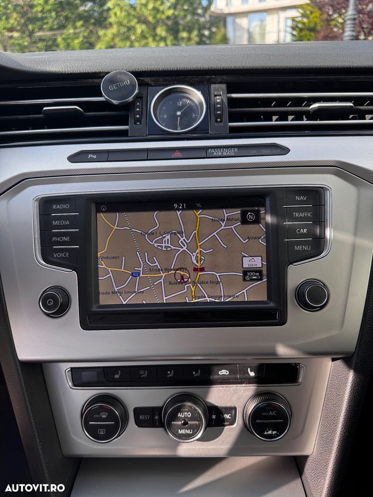 Volkswagen Passat 2.0 TDI Comfortline - 32