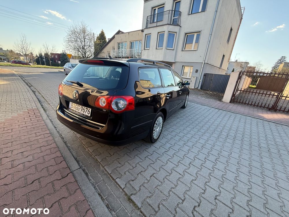 Volkswagen Passat 1.9 TDI DPF Trendline - 16