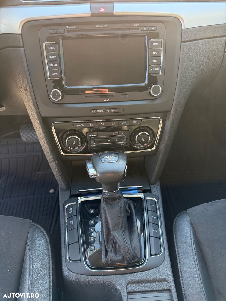 Skoda Superb 2.0 TDI Elegance DSG 4x4 - 9