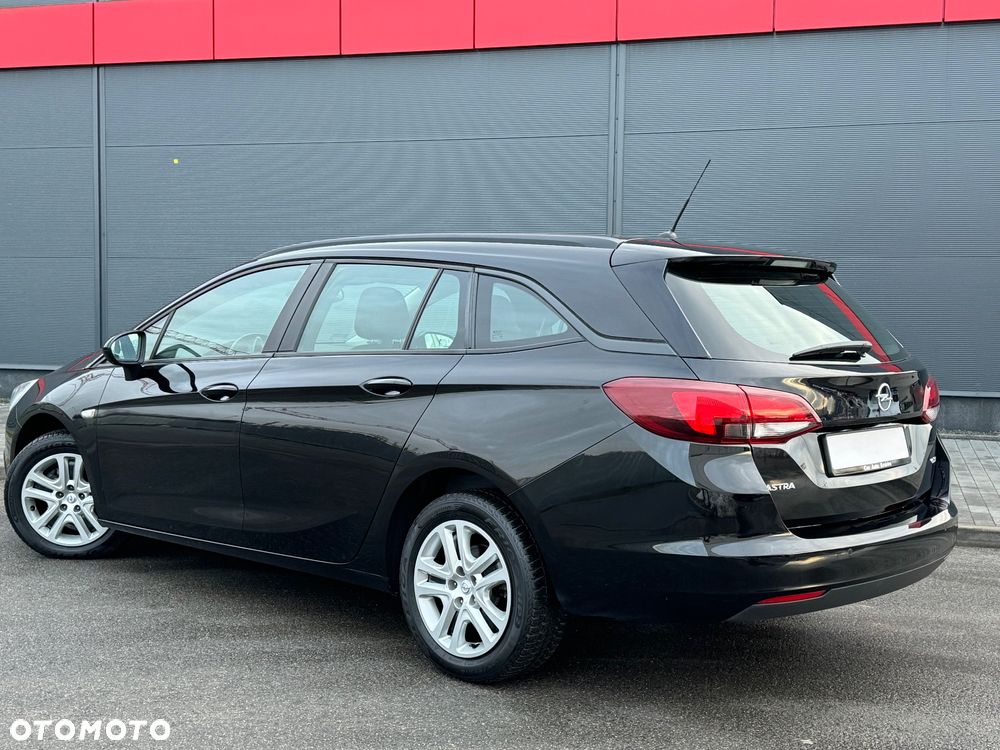 Opel Astra 1.6 CDTI Essentia - 4