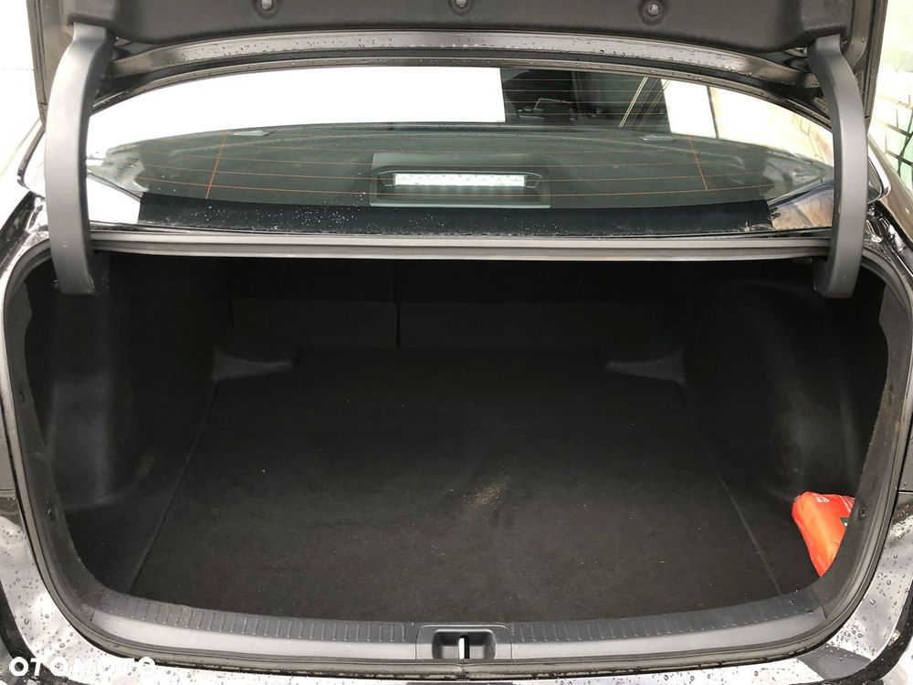 Toyota Corolla - 27