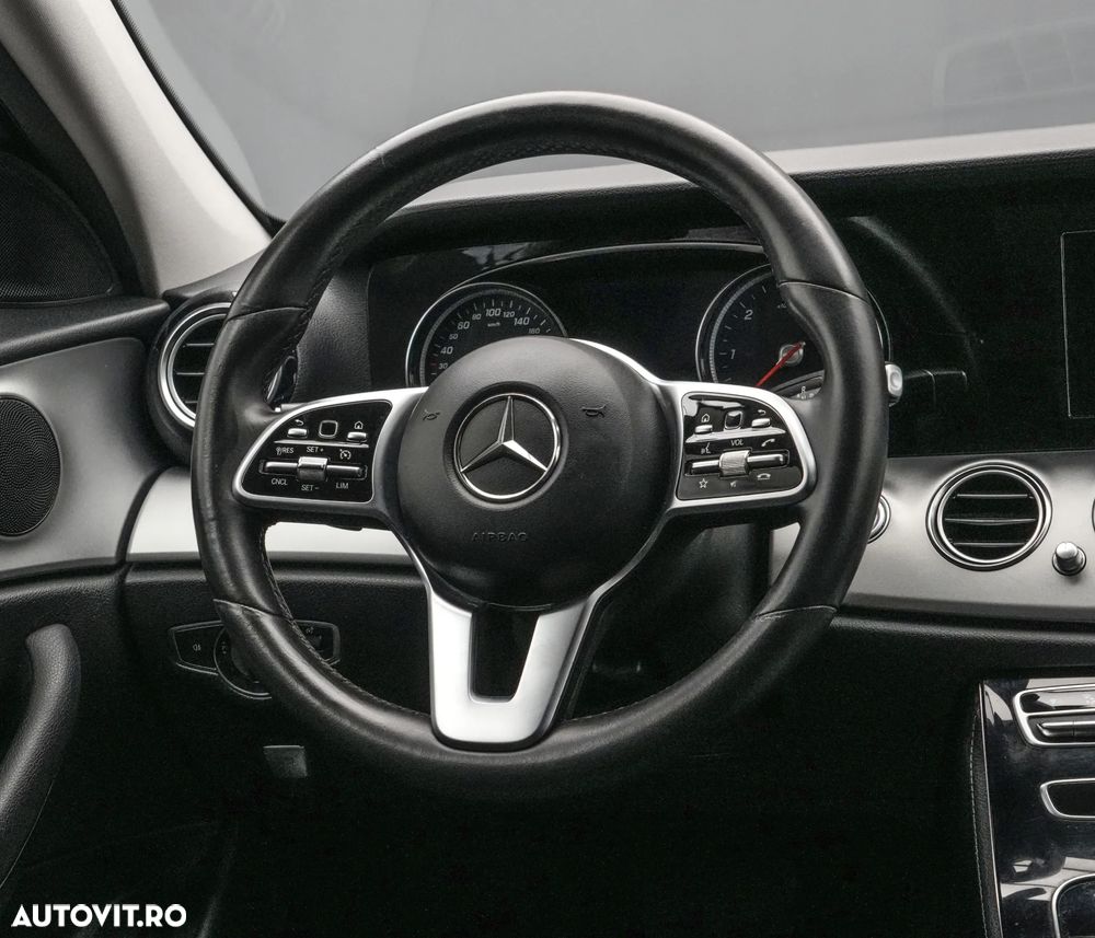 Mercedes-Benz E 200 d 9G-TRONIC Exclusive - 17