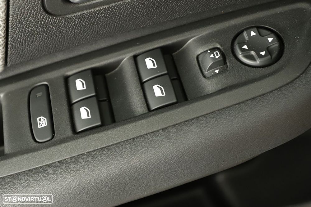 Citroën C4 1.2 PureTech Plus EAT8 - 19