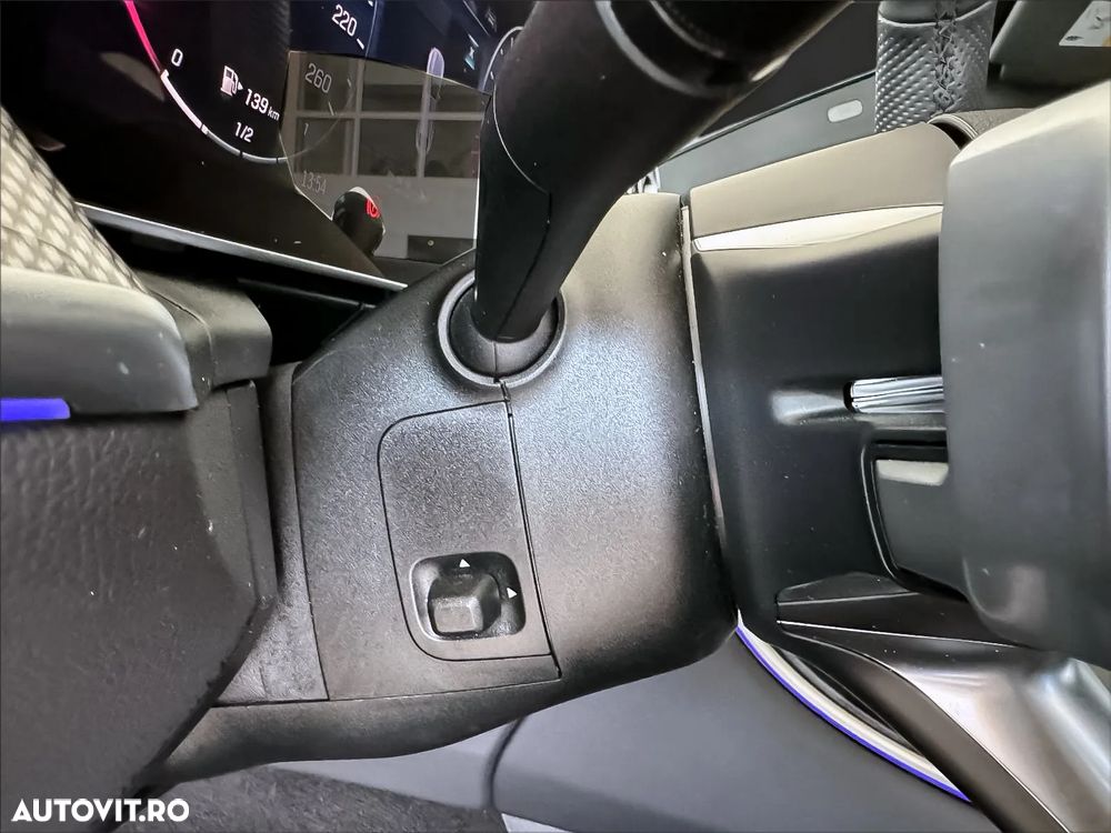 Mercedes-Benz GLC Coupe 300 4Matic 9G-TRONIC AMG Line Advanced - 13