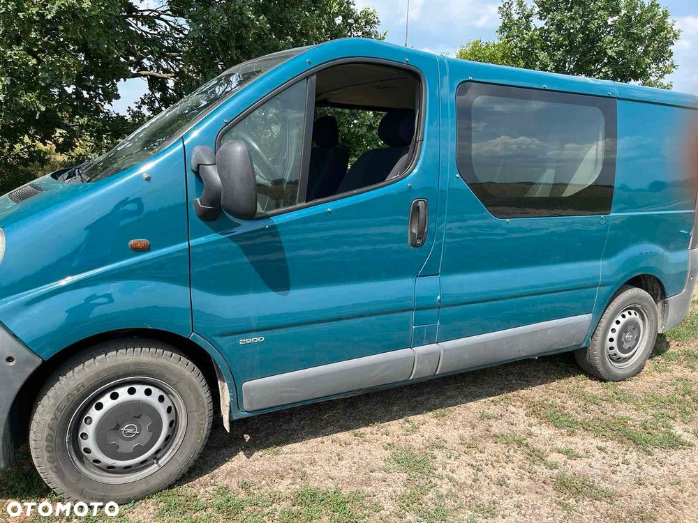 Opel Vivaro - 2