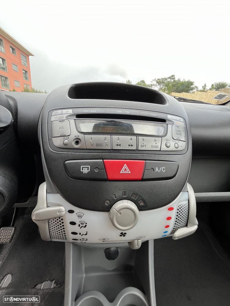 Peugeot 107 1.0 Black&Silver - 7